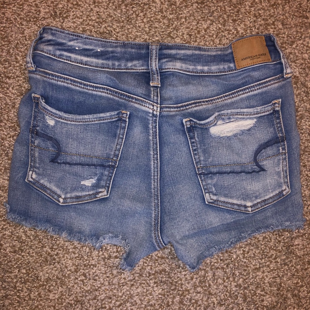 American eagle jean shorts with lace pockets